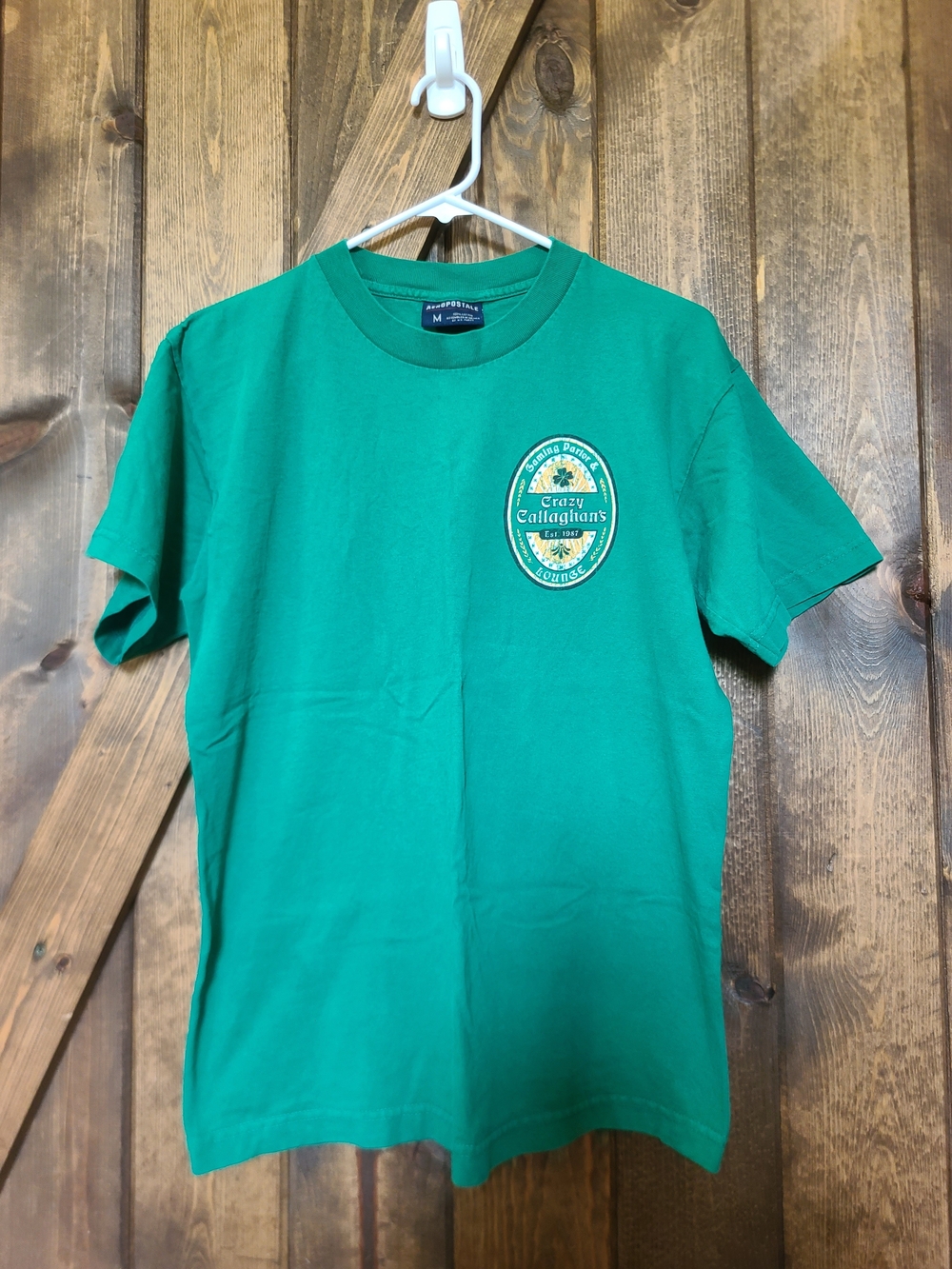 2000s Era Aeropostale Emerald Green Short Sleeve Crewneck Graphic Tee Size M